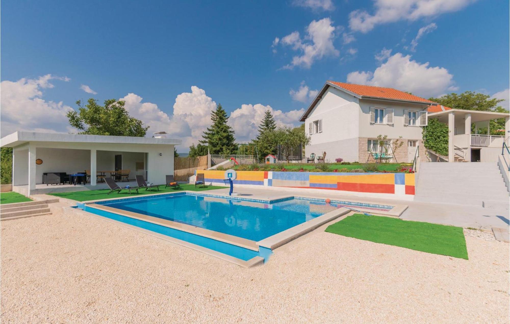 Vikendica 3 Bedroom Gorgeous In Vinjani Gornji *